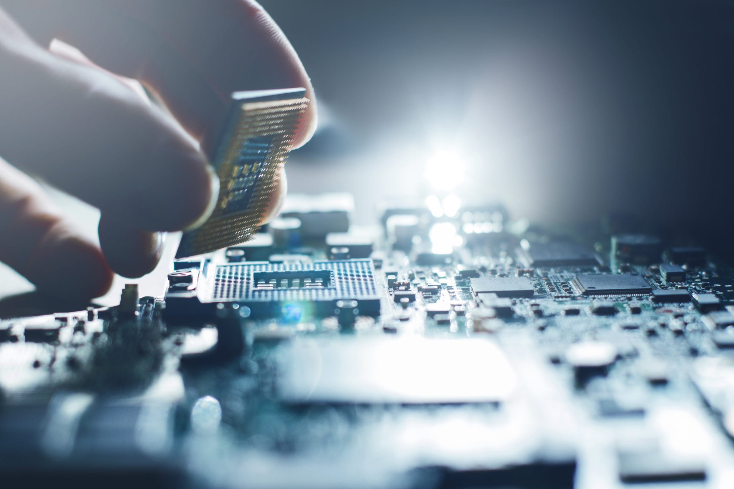 Computer technologies. Компьютерные технологии. Компьютерная техника. Электроника и компьютерные технологии. Полупроводники в компьютерах.