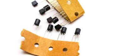 The 2SA1015-Y comes in a TO-92 package