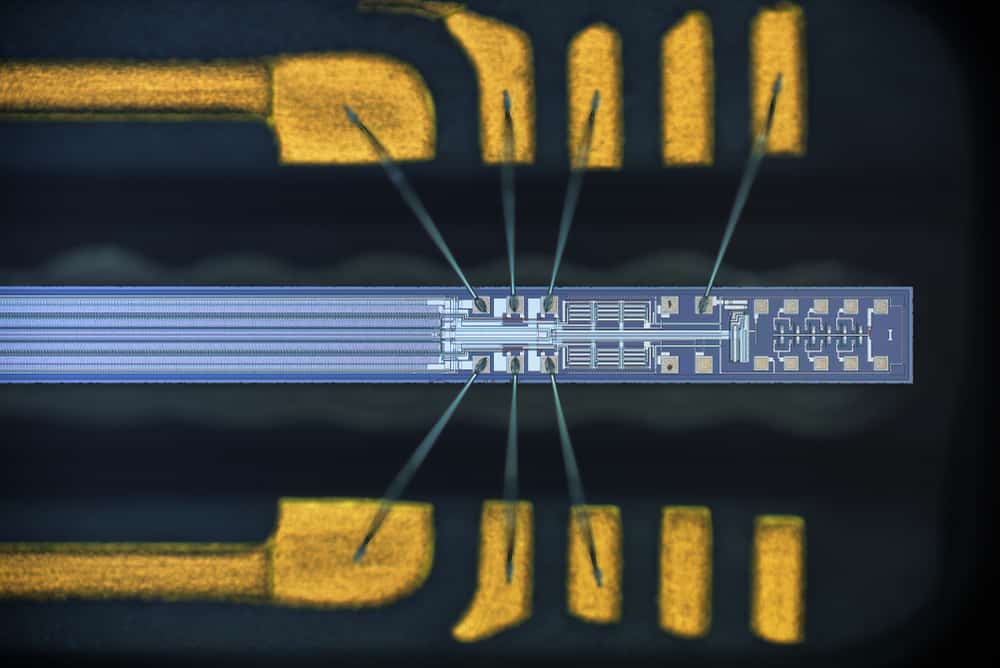 linear photodiode array